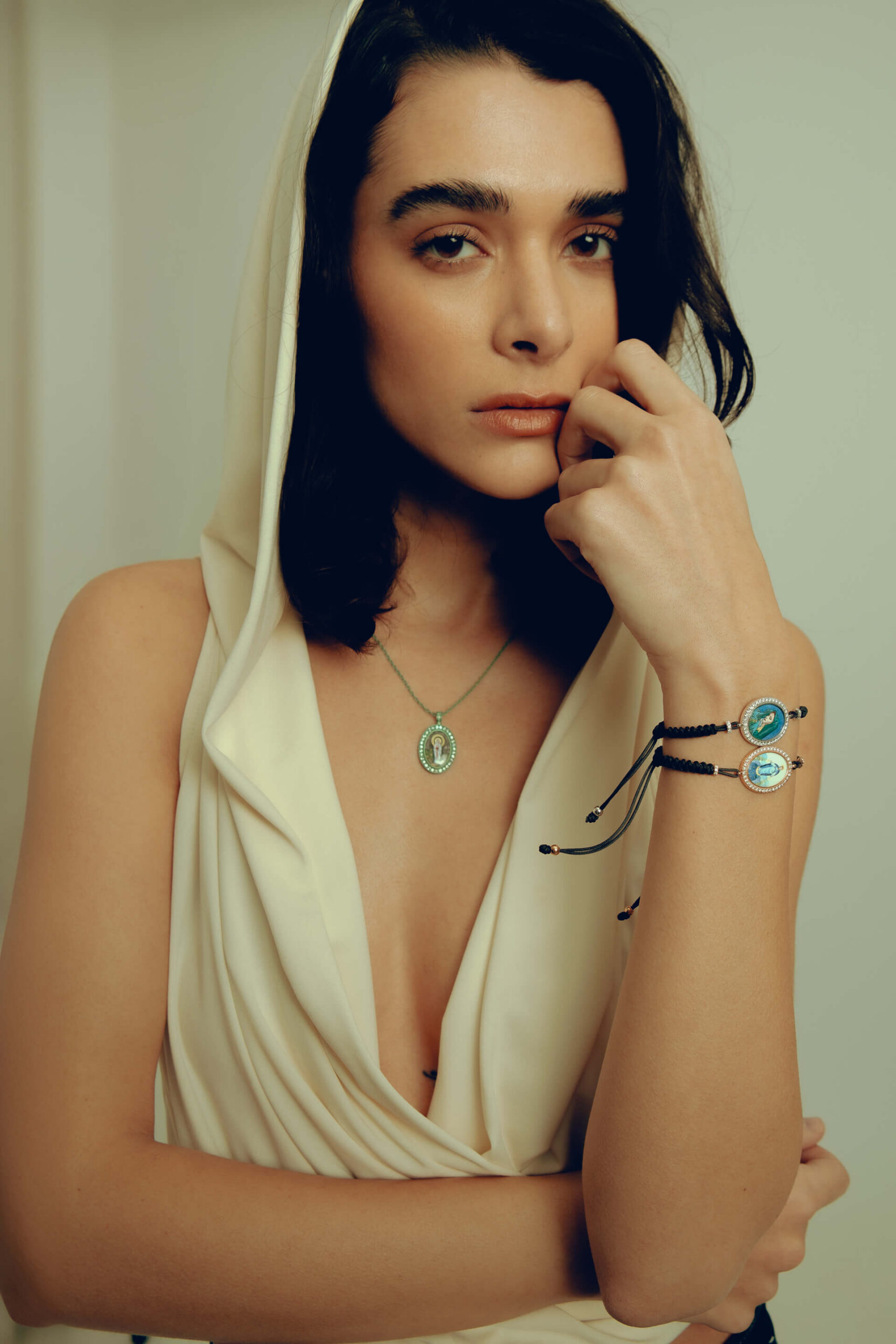 CR1A0363 Bracialet